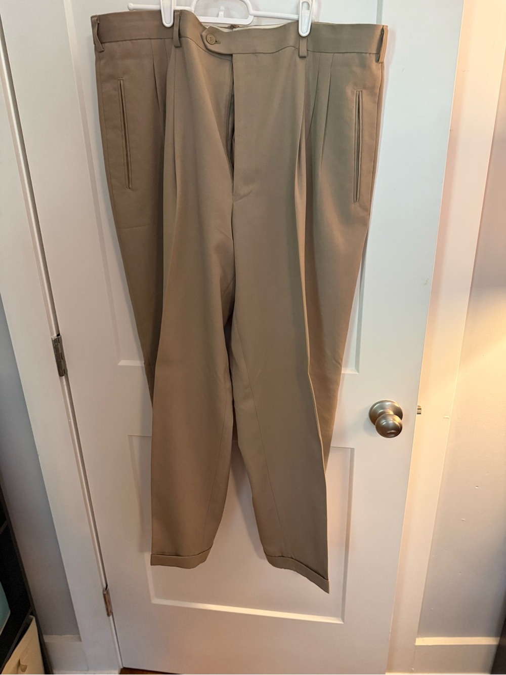Feldini Men’s Tan Pleated Dress Pants Size 40x30